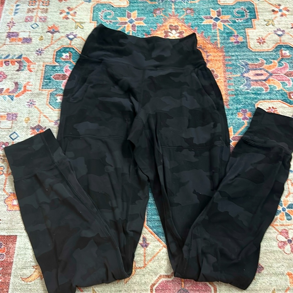 Lululemon Camo Joggers size 0